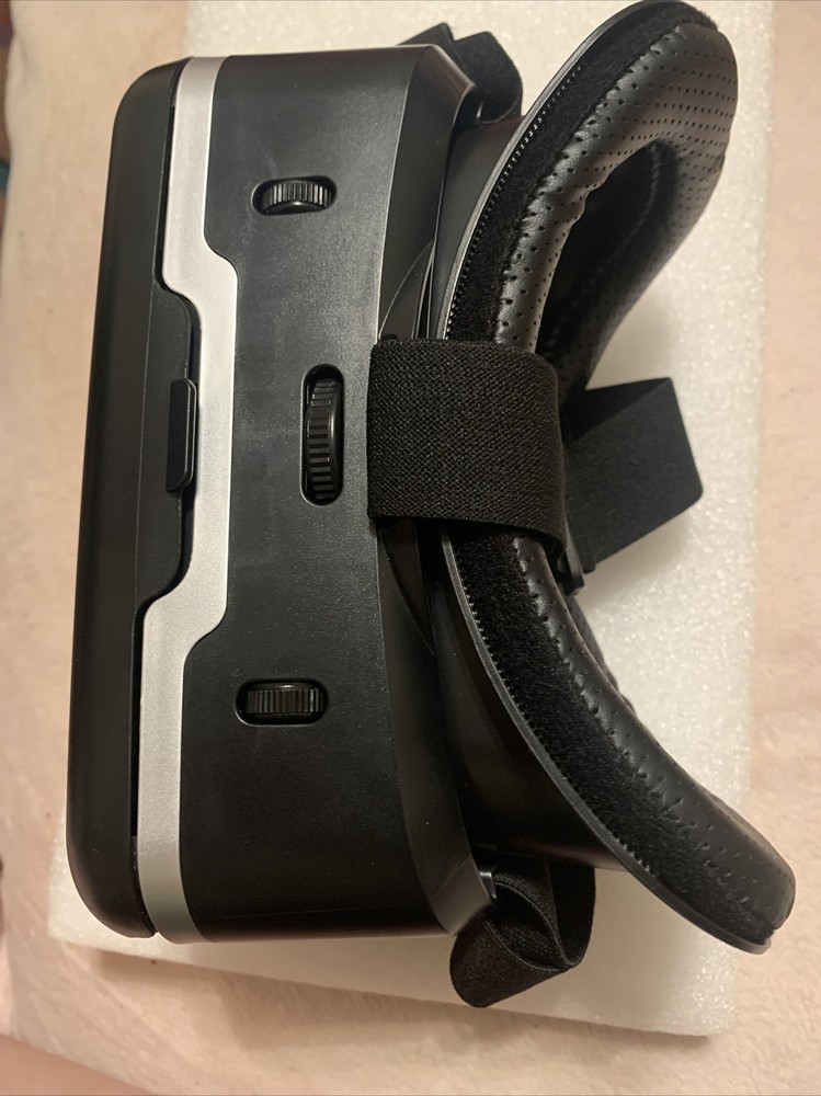 virtual reality glasses