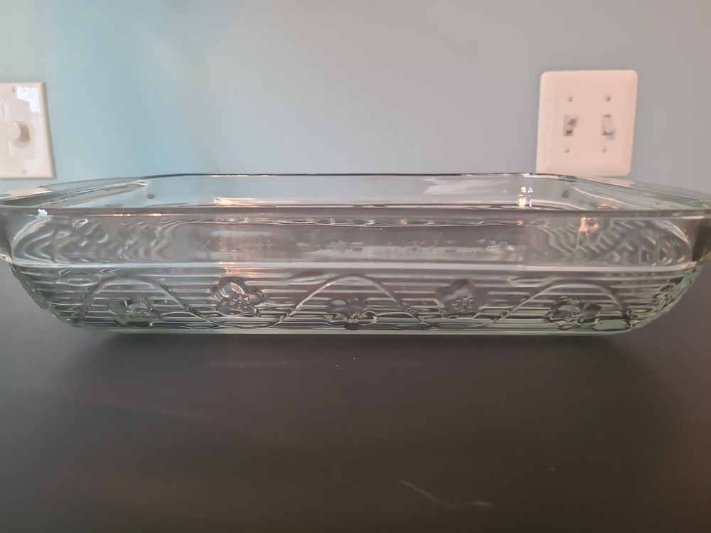 Anchor Hocking Baking Dish 9"×12" Floral Etched Outlined Small Flower Pattern