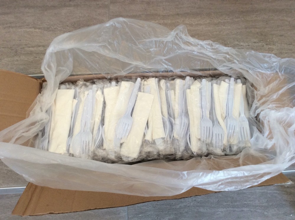 Dixie CM26NC7 Wrapped Tableware Fork/Knife/Spoon/Napkin White 250 Pack