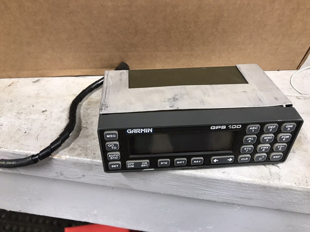 Garmin GPS 100