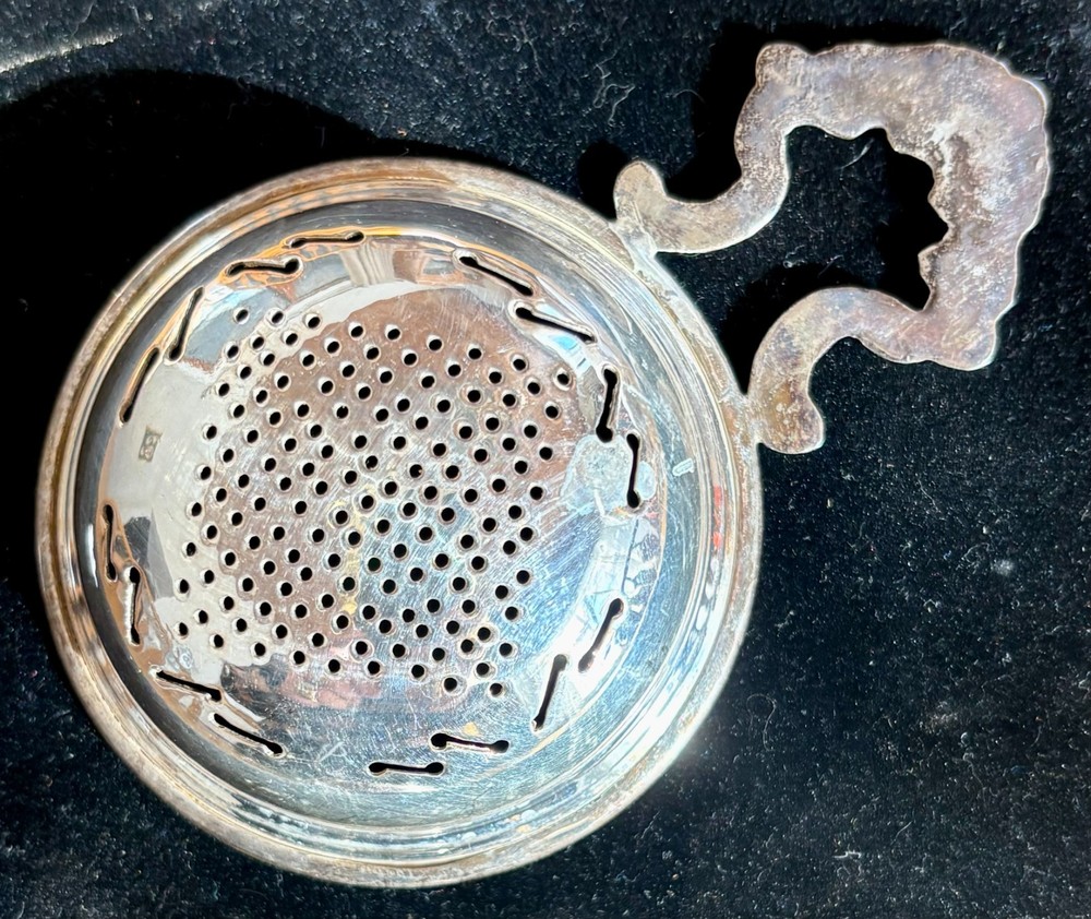 Vintage 2 pcs. Silver Plate Tea Strainer With Footed Stand / Bowl