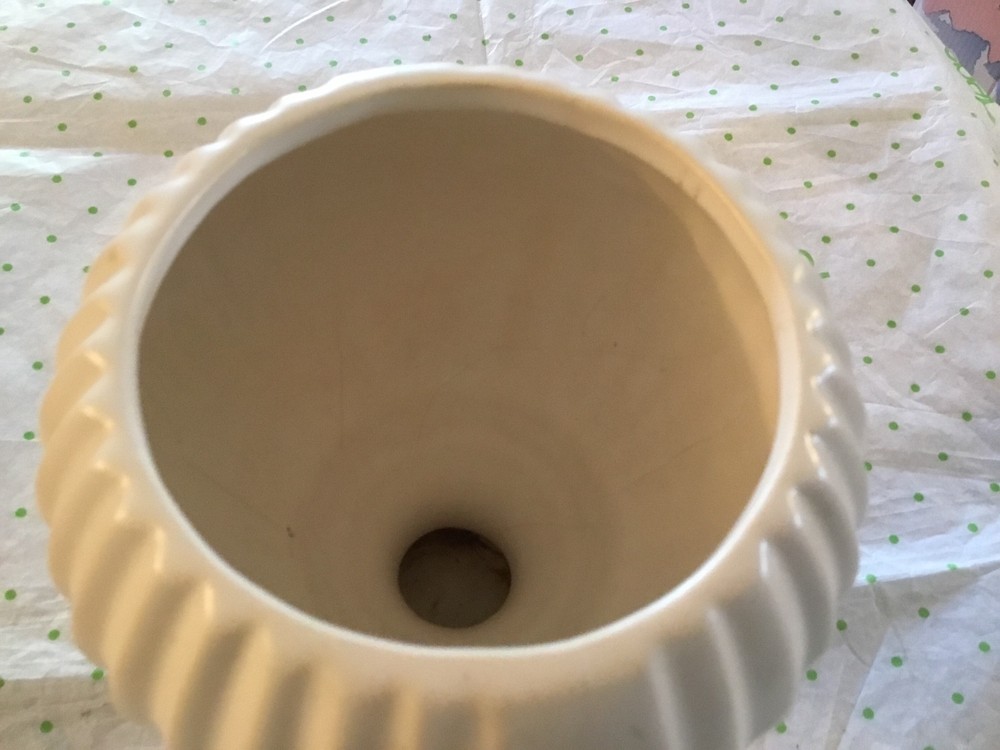 Floral Line USA Planter #407