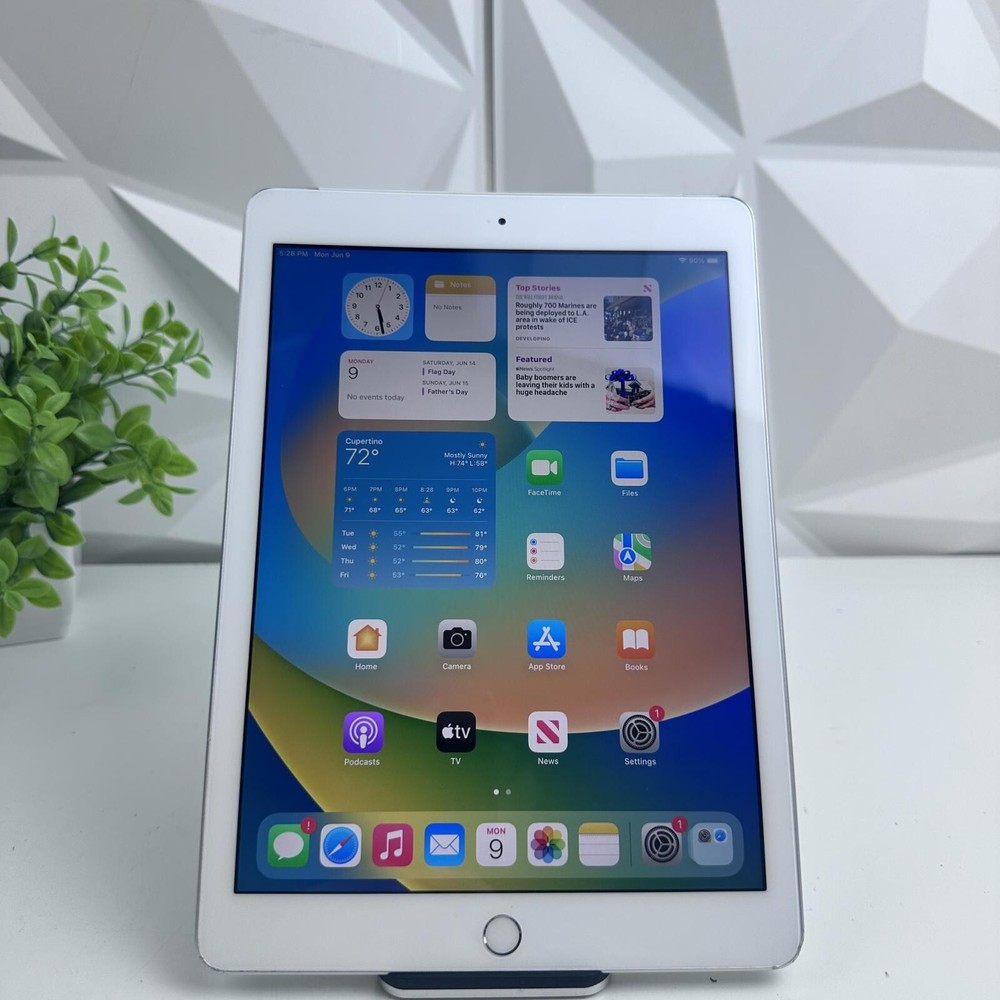 Apple iPad (5TH GEN) WIFI + CELLULAR, 128GB, Silver *Please READ*