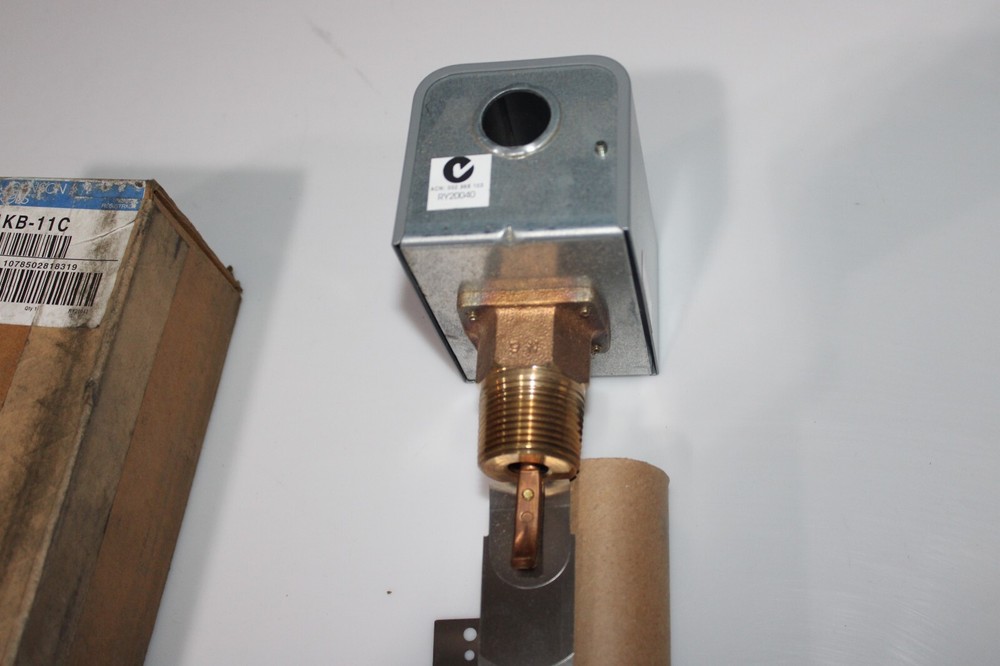 Johnson Control F61KB-11C Liquid Flow Switch