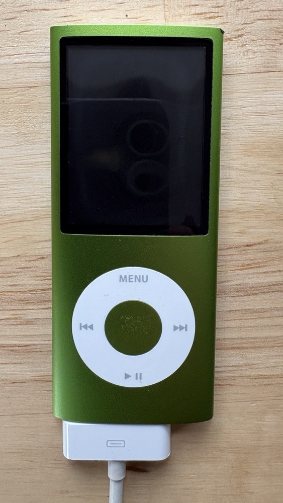 Apple iPod Nano 4th Gen Green 8GB (A1285) - Tested/Working Bundle