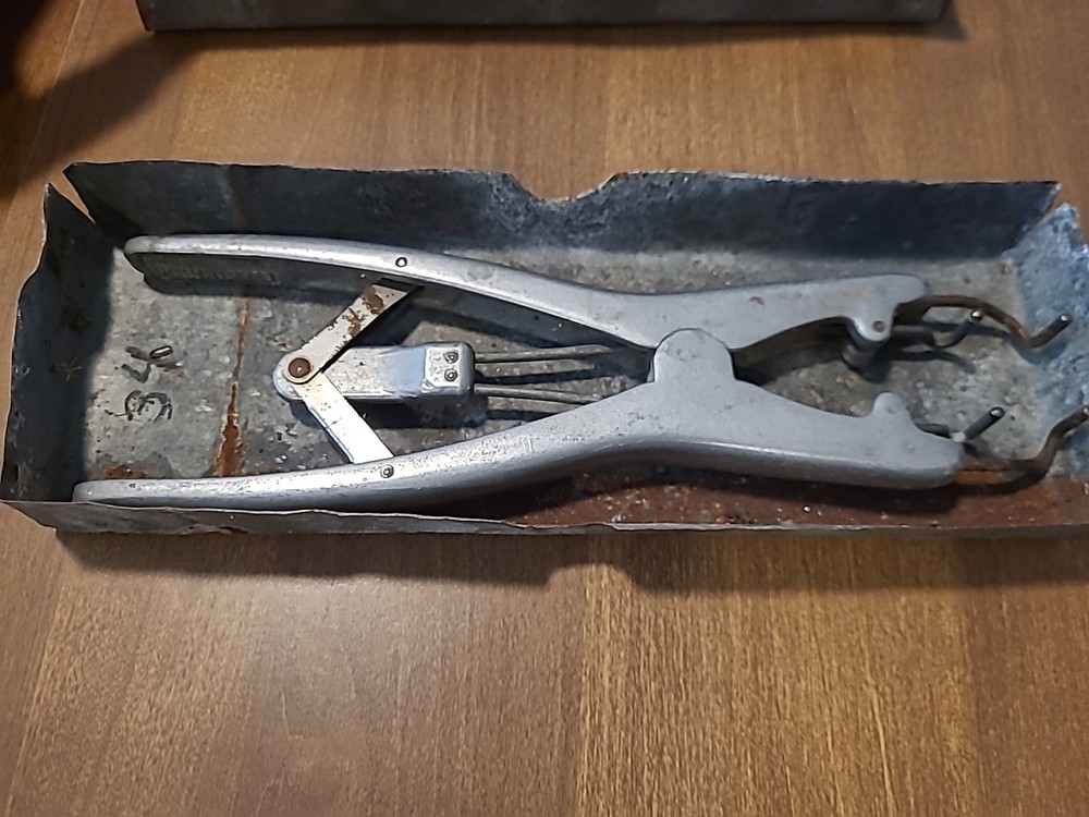Vintage Elastrator Tool With Original Metal Box