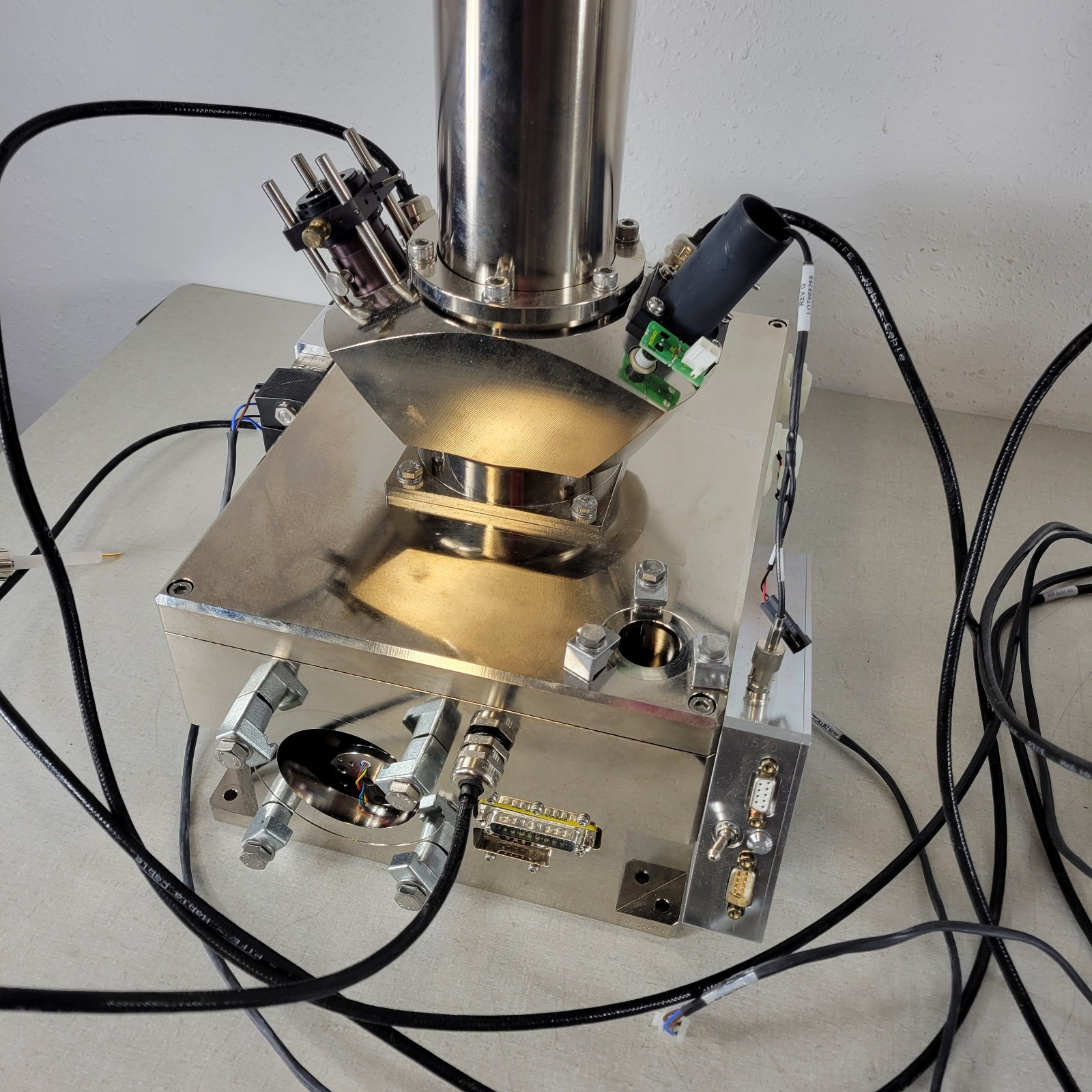 Lot of 2 Bruker UHV-Compatible XY Stage High Vacuum Mass Spectrometer Chamber