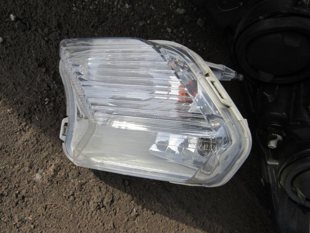 ESCAPE 2019 Glove Box 1027313