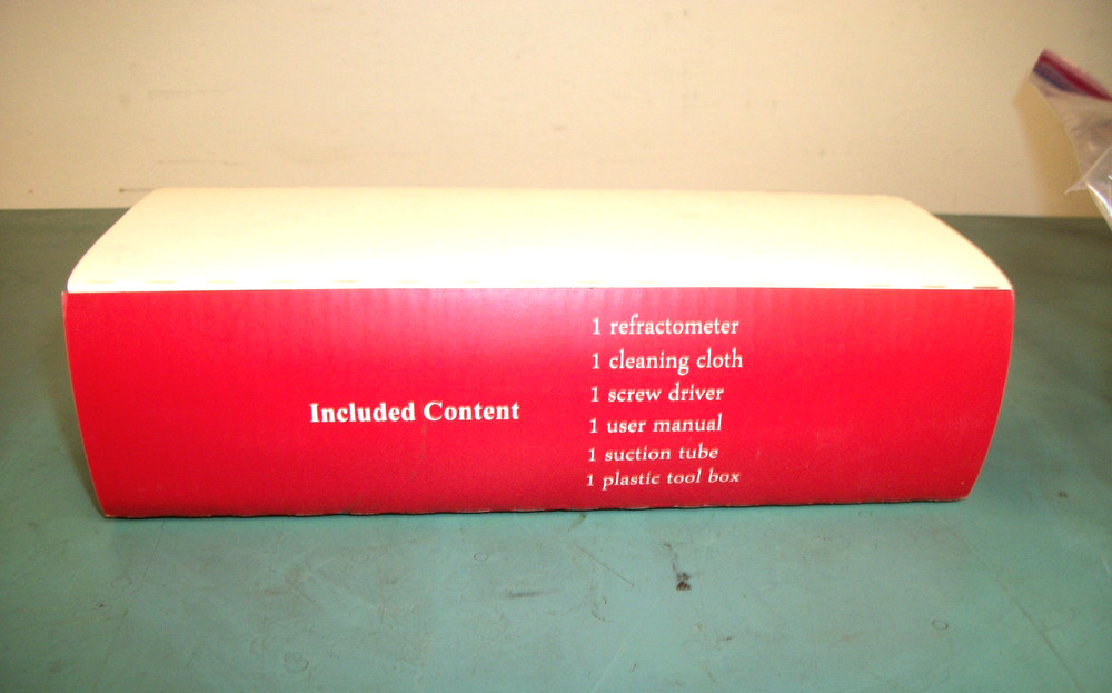 AICHOSE Optical Refractometer w/ATC Function & Case - NEW