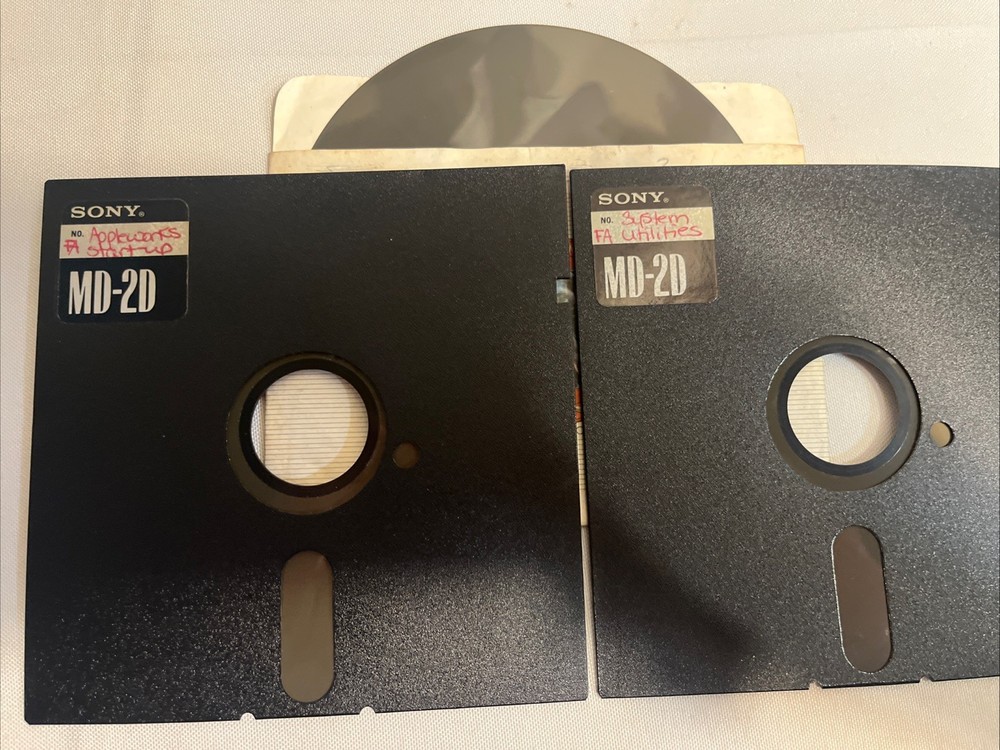 Sony MD-2D Floppy Discs Set Of 2 UNTESTED