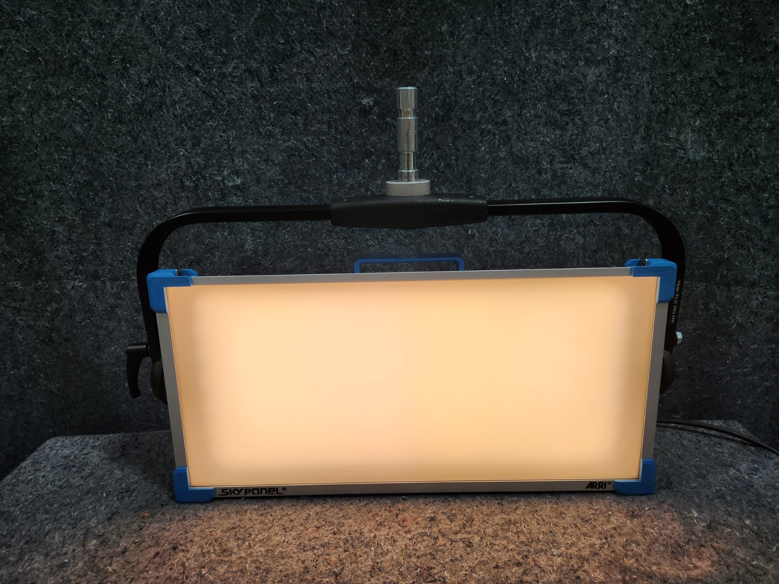 ARRI S60-C SkyPanel RGBW Color/White LED Soft Light Panel with Power Supply Blue