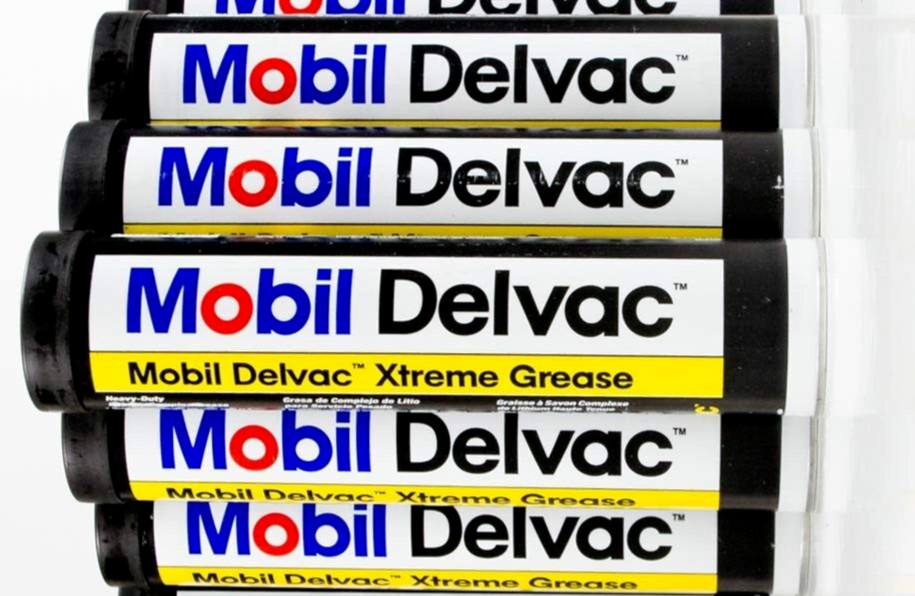 Mobil 1 121961 Delvac Xtreme Grease, 13.7 oz Tubes, Box/10