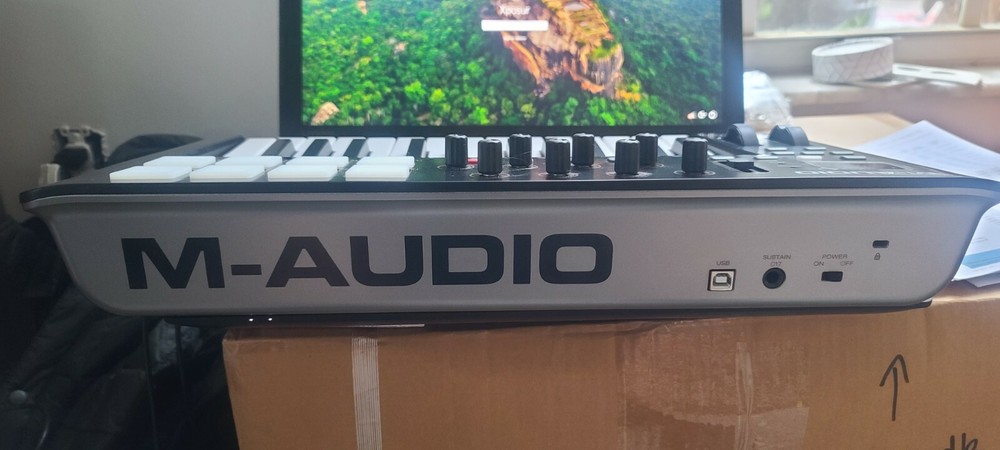 M-Audio Oxygen 25 mkV USB Controller