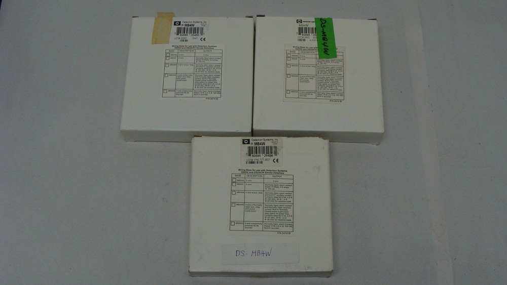 DETECTION SYSTEMS DS MB4W 4 Wire Smoke Detector Base NEW NOS