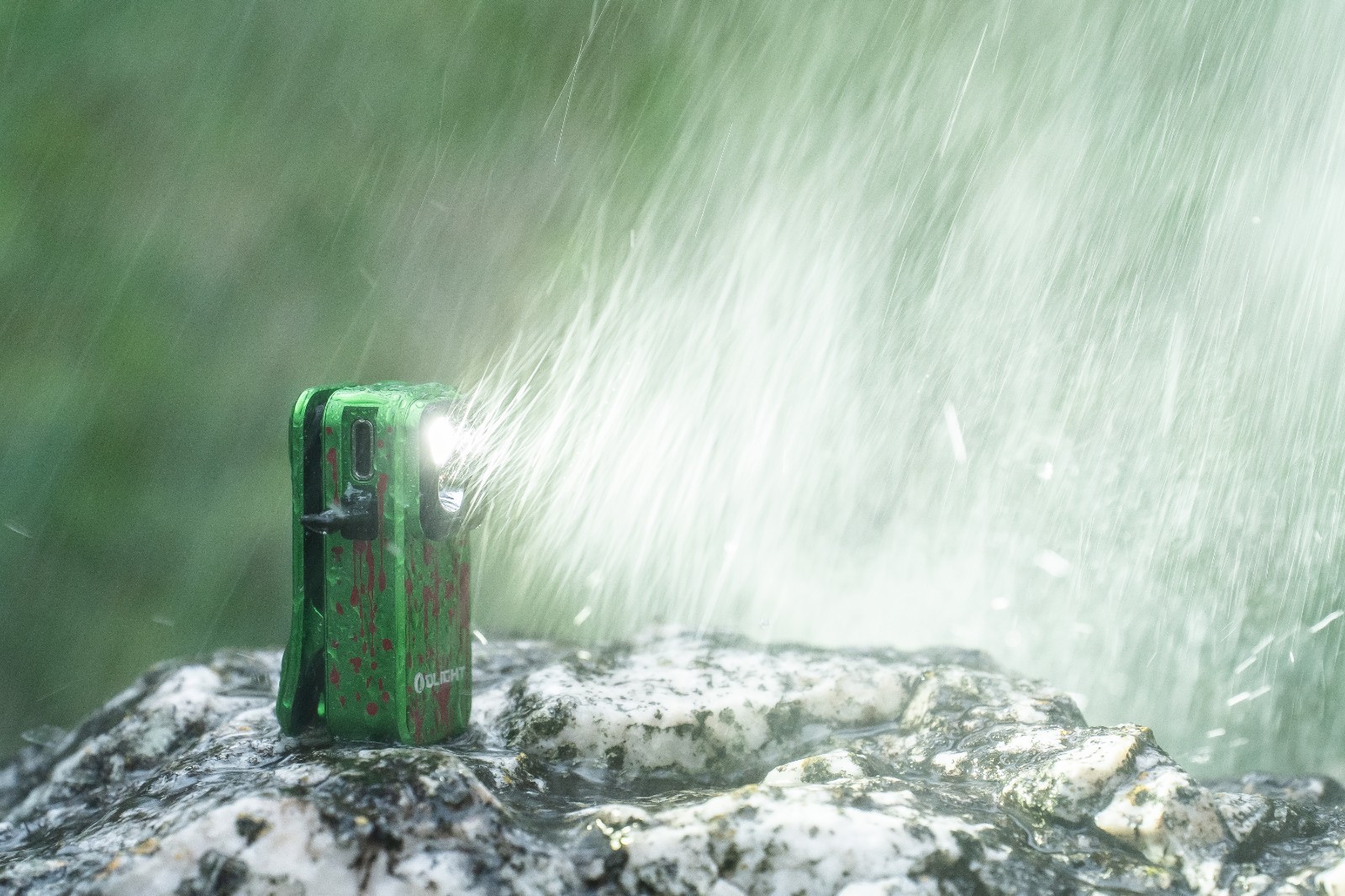 Olight Oclip Pro Zombie Green Clip-On Flashlight Red Light New