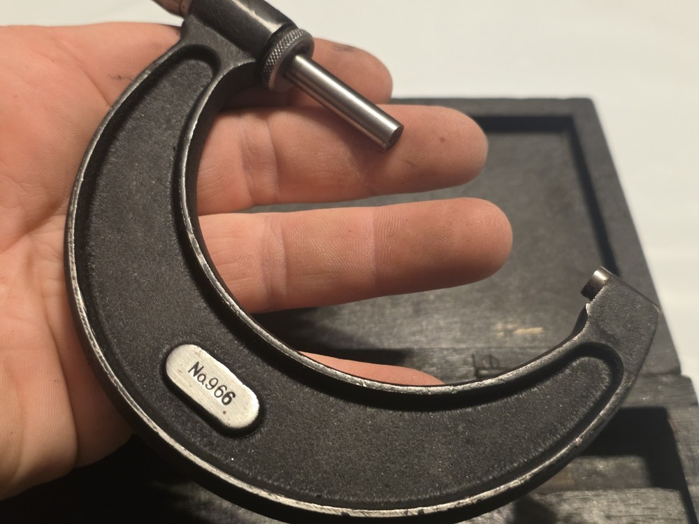 Moore & Wright English 2-3" outside micrometer with Wood case.