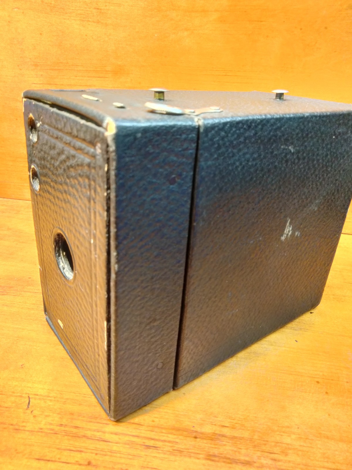 VINTAGE EASTMAN KODAK'S No 2a BROWNIE CAMERA 1907-1936