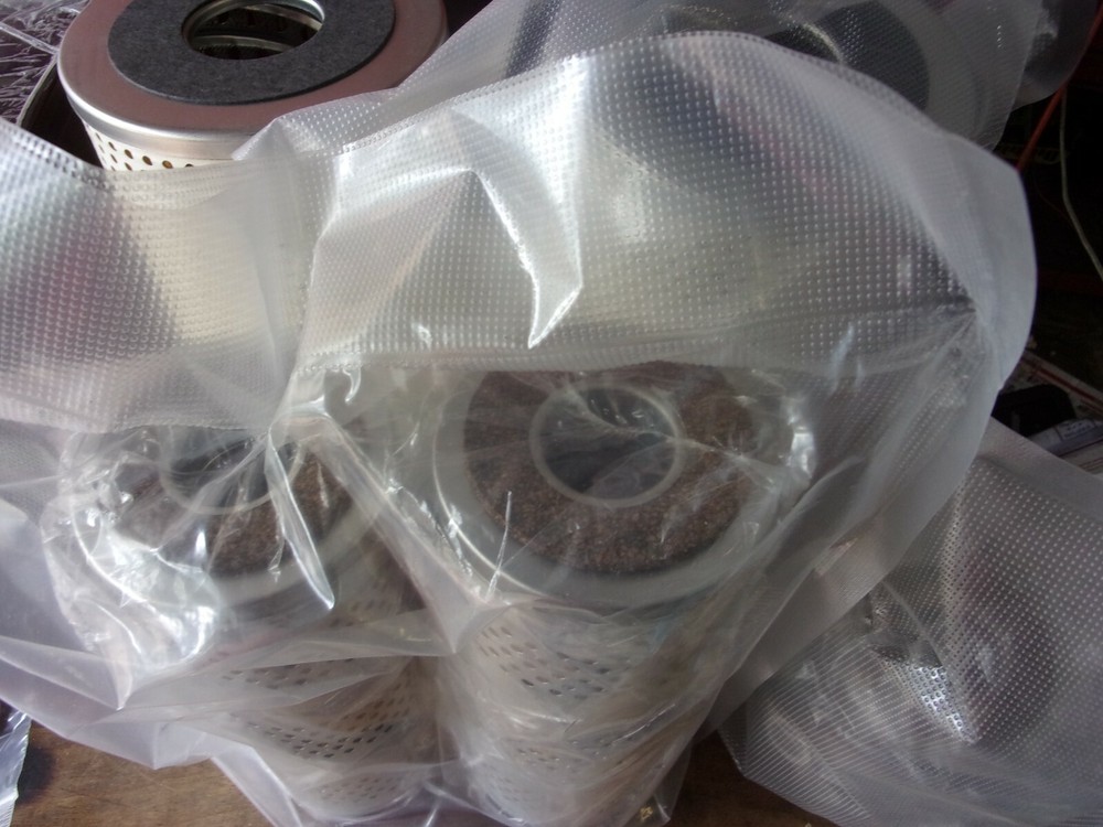 M35A2 OIL AND FUEL FILTER SET