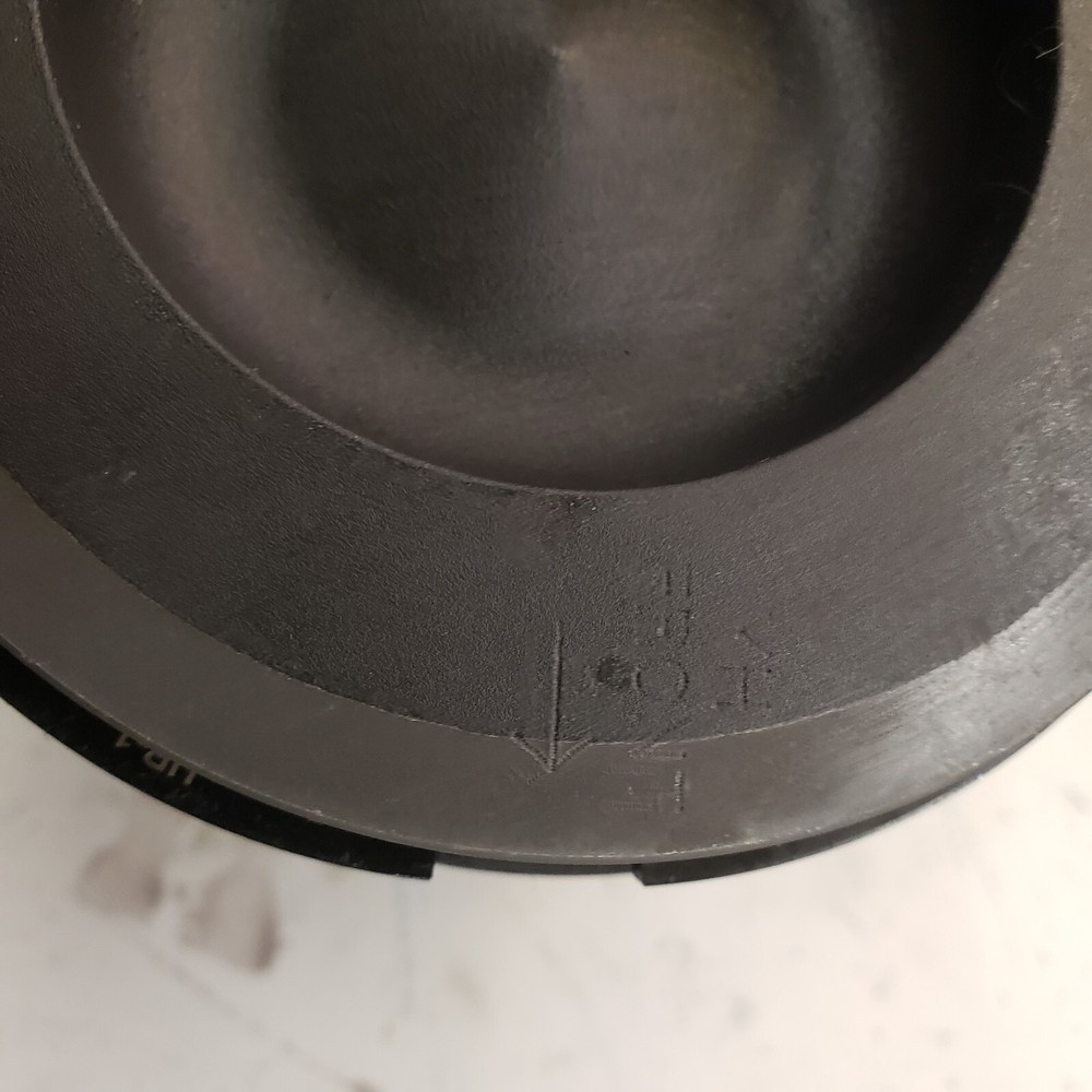 Piston & Cylinder Sleeve NR40615, RP711