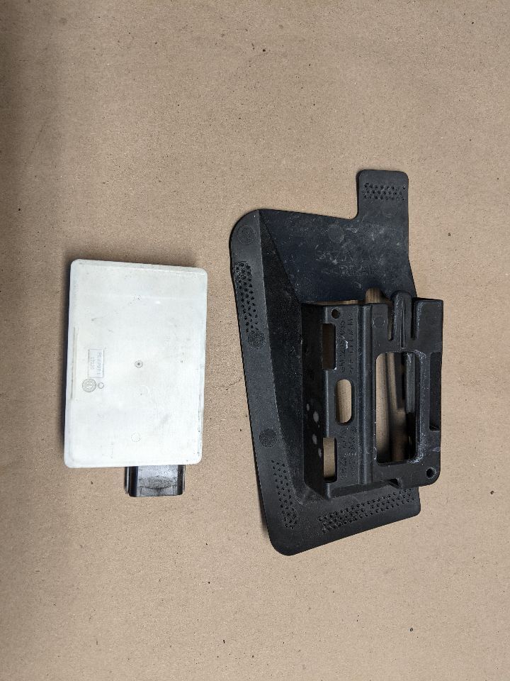 Used Blind Spot Detection System Warning Control Module fits: 2013 Cadillac Srx