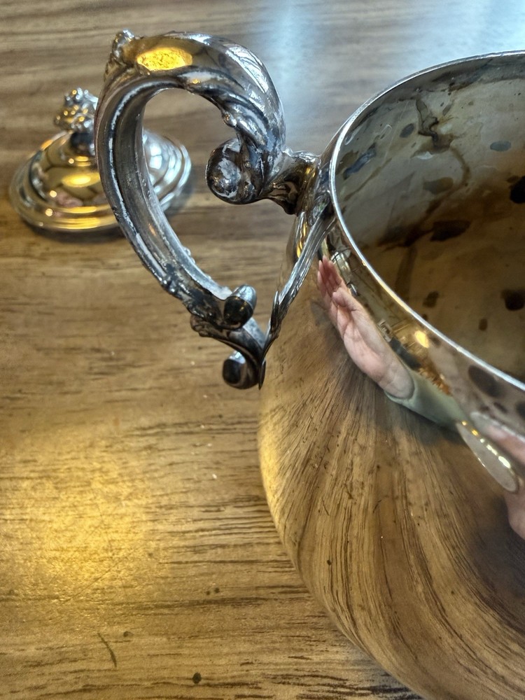 Vintage Wm Rogers Silver Plate Double Handle Sugar Bowl