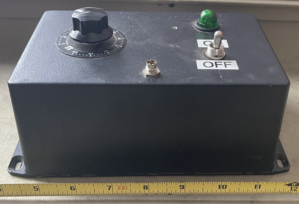 Staco Energy Products 221-B Variable Transformer - Enclosure Mounted - Works