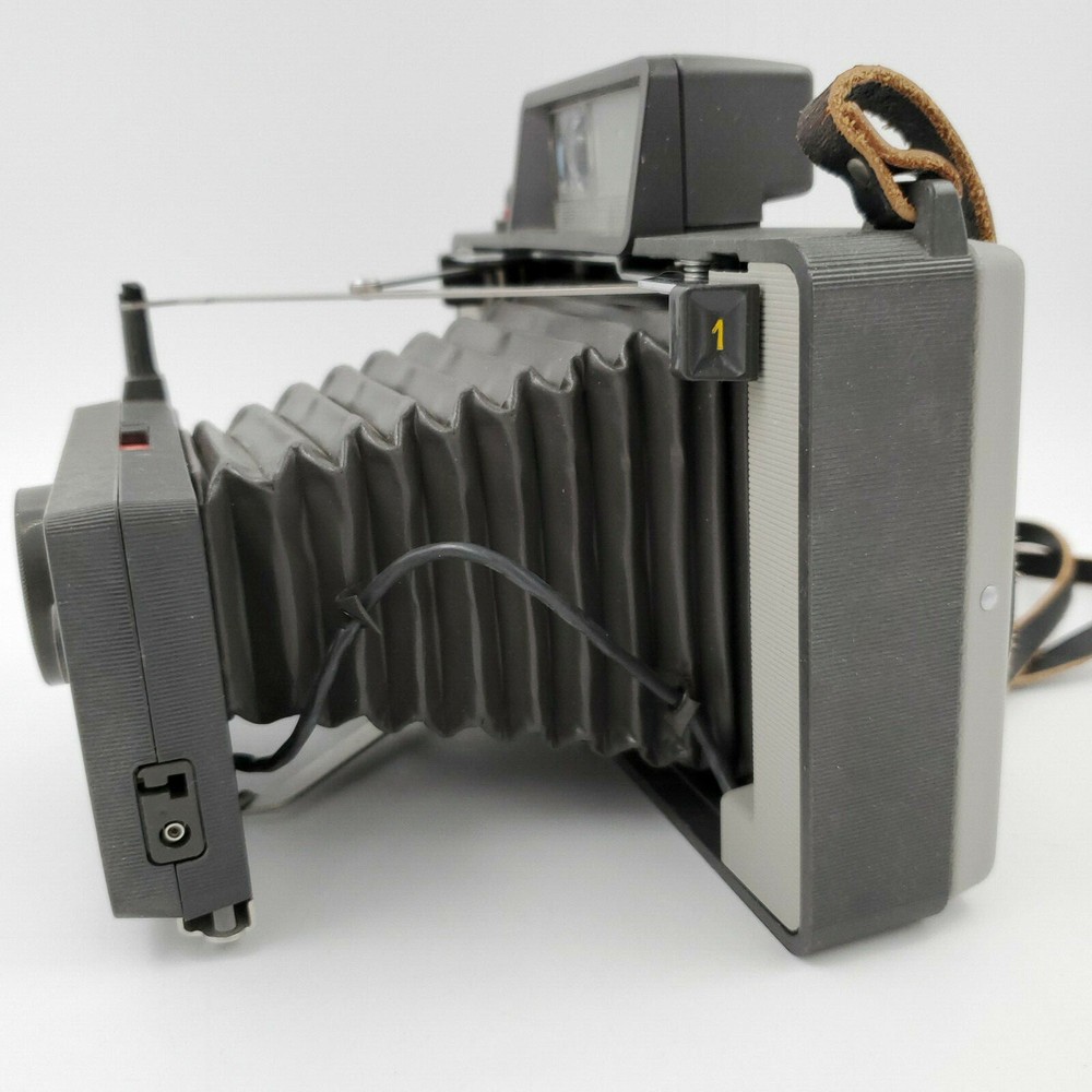Vintage Polaroid Land Camera Automatic 125 Folding Camera Untested