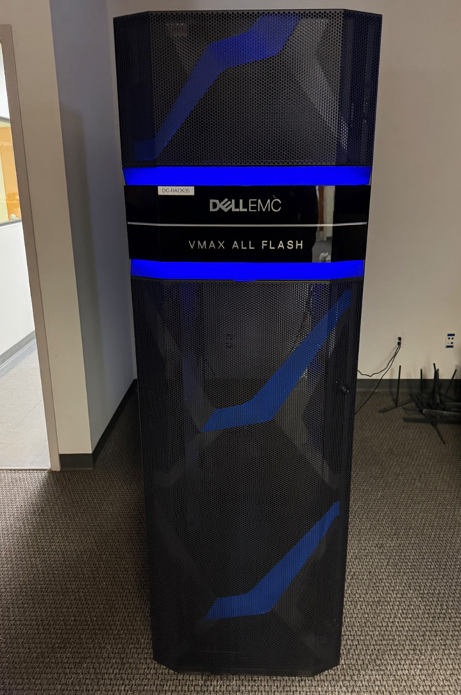 Dell EMC VMAX ALL FLASH 40U Server Rack with PDU's