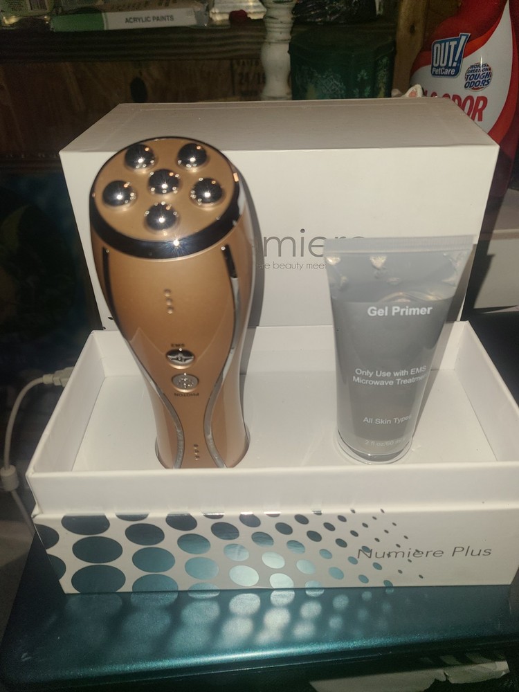 Numiere Plus Microcurrent, LED Tightening Sculpting & Wrinkle Reducing Device