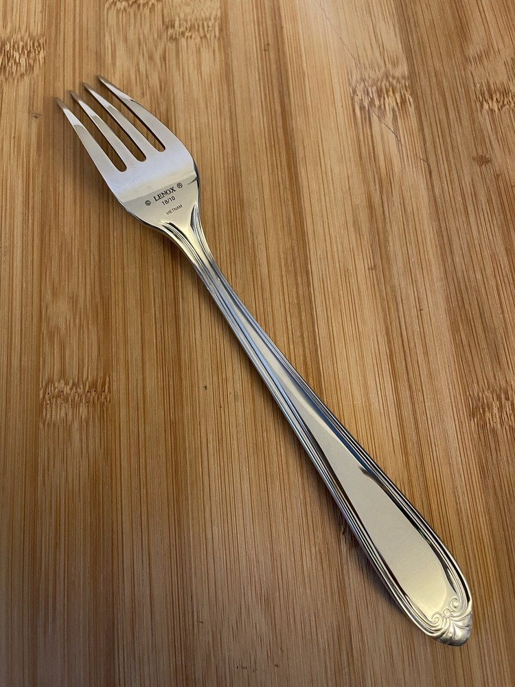 Lenox 18/10 Stainless FOREST PARK Outlined Scroll Tip DINNER FORK 8" NEW