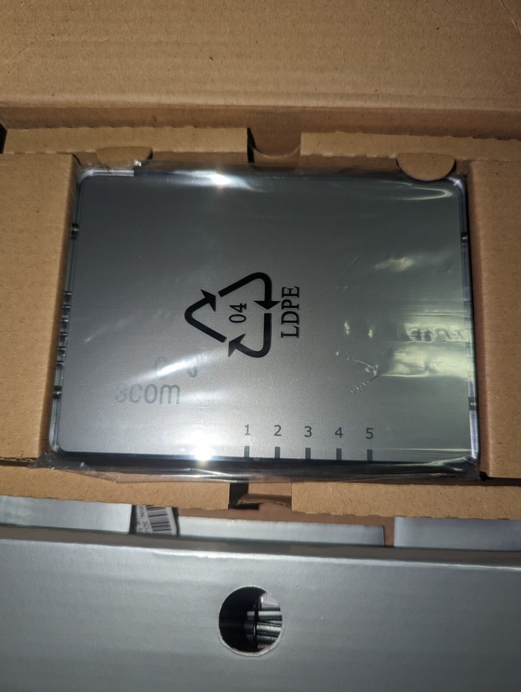 HP V1405-5 Switch 3Com Switch - new in open box - ships free!