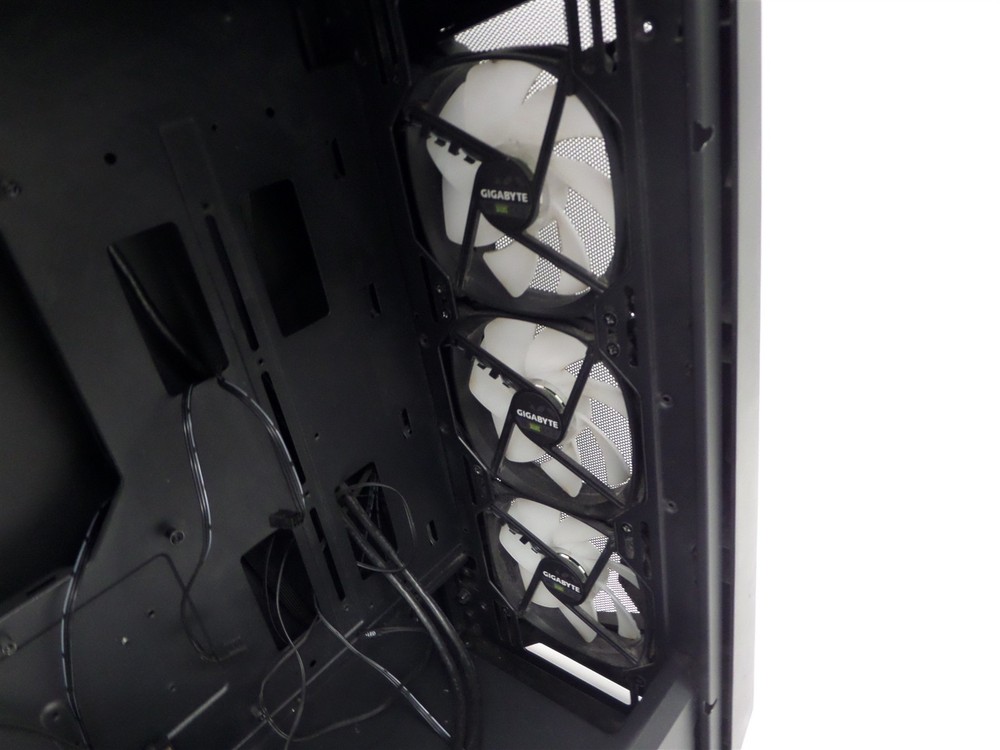 Gigabyte C301 GLASS Computer Case Chassis 28300-GC301B-1CKR