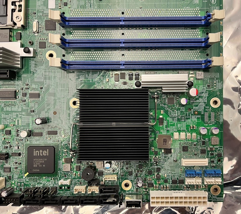 Intel E40912-456 Server Board S5520HC