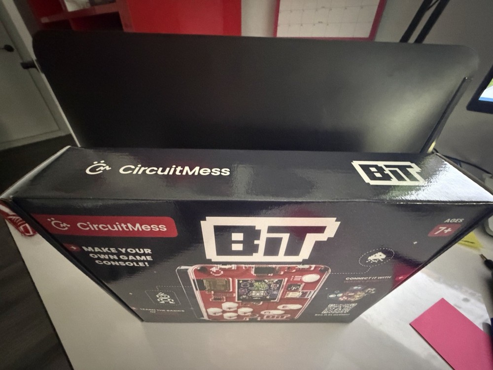 CircuitMess BiT Wacky Robots DIY Game Console Kit STEM Coding Ages 7+ 2023