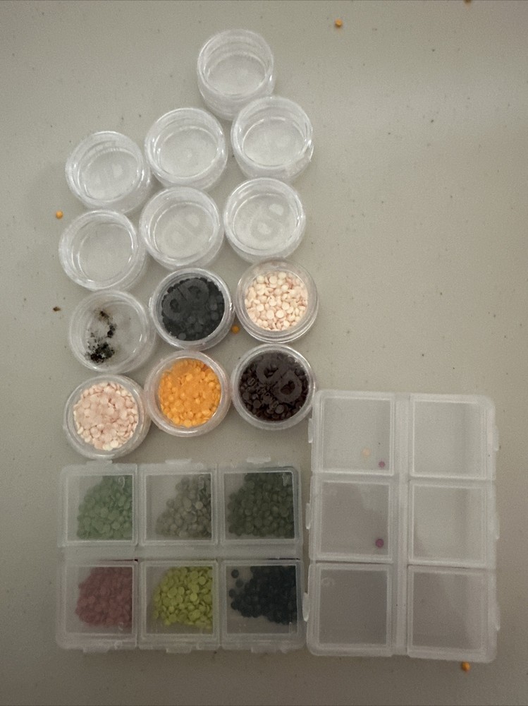 Diamond Dots Freestyle With Cases Assorted Colors Extra Containers