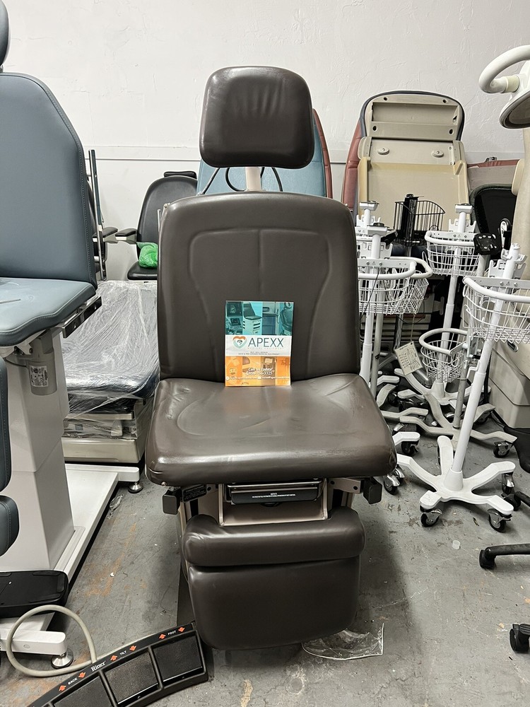 Midmark 75E Procedure Power Chair