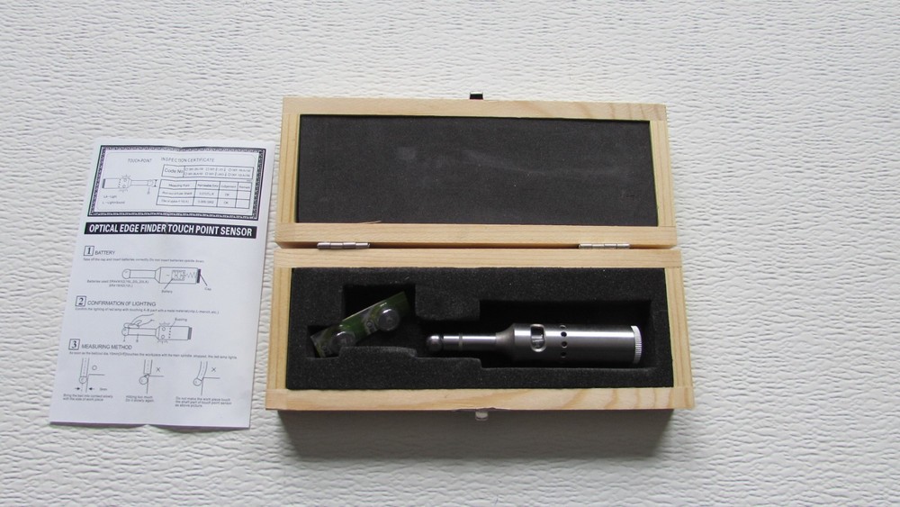 ELECTRONIC EDGE FINDER