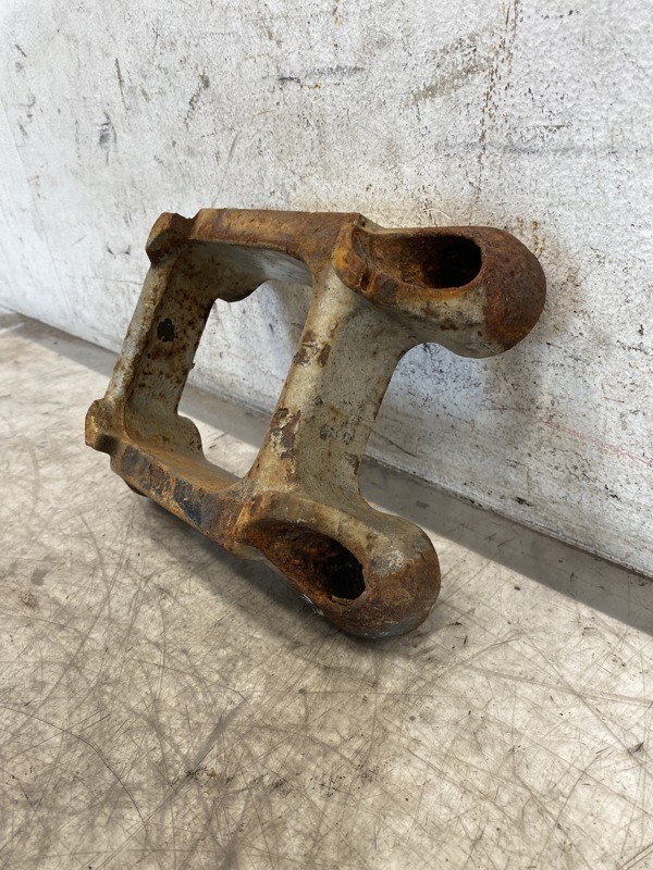 Paccar Suspension Bracket 034901 (641-12845)