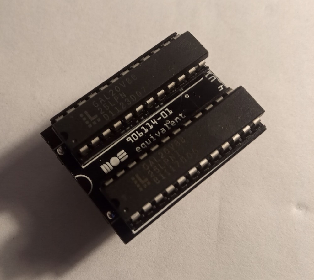 PLA replacement for Commodore 64 C64 & SX-64 - 906114-01 - Read description (Bk)