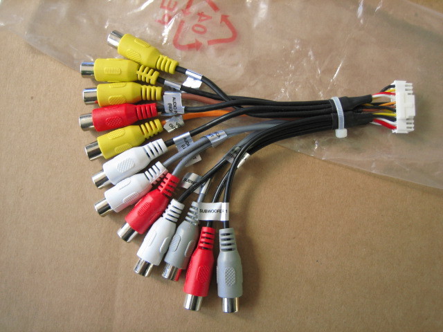 DUAL Pre-Amp. INPUT & OUTPUT AV RCA  DV705 Version Connector 22 Pin Plug