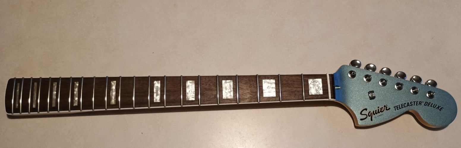 FENDER Squier Paranormal Troublemaker Telecaster Deluxe Neck Laurel Ice Blue