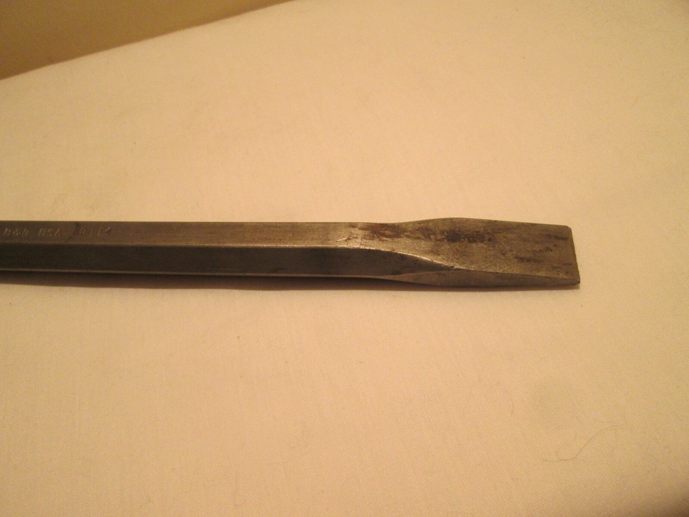 B & D 50114 Cold Chisel - 7/8" x 12" - T29