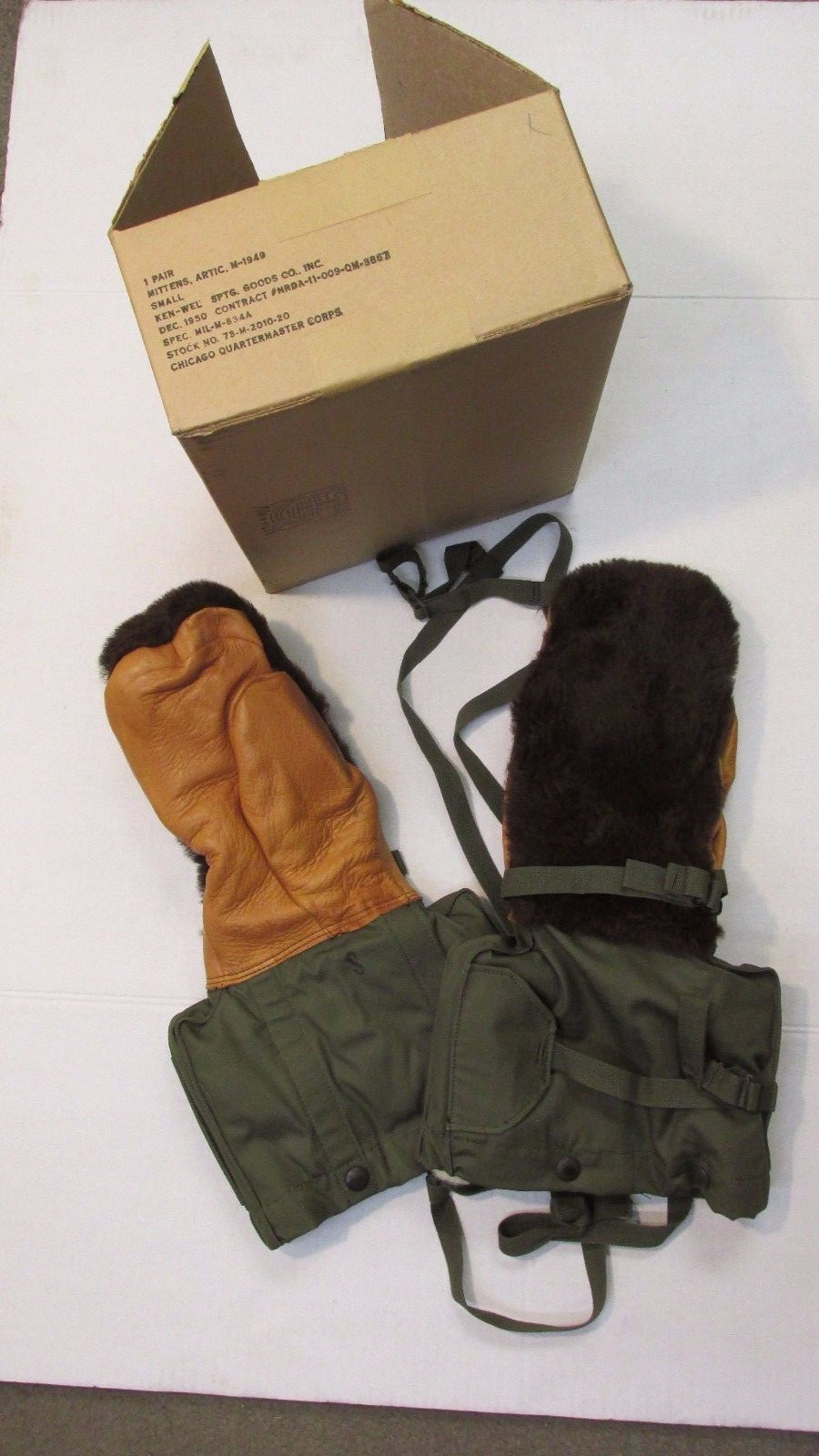 US KOREAN WAR ERA M1949 ARCTIC MITTENS NOS 1951 ALPACA FUR EXTREME COLD WEATHER