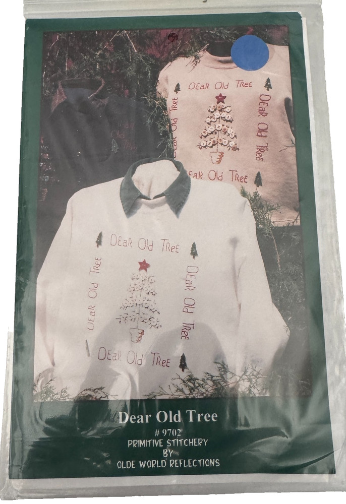 Dear Old Tree Primitive Stitchery Pattern Embroidery Christmas Tree Buttons