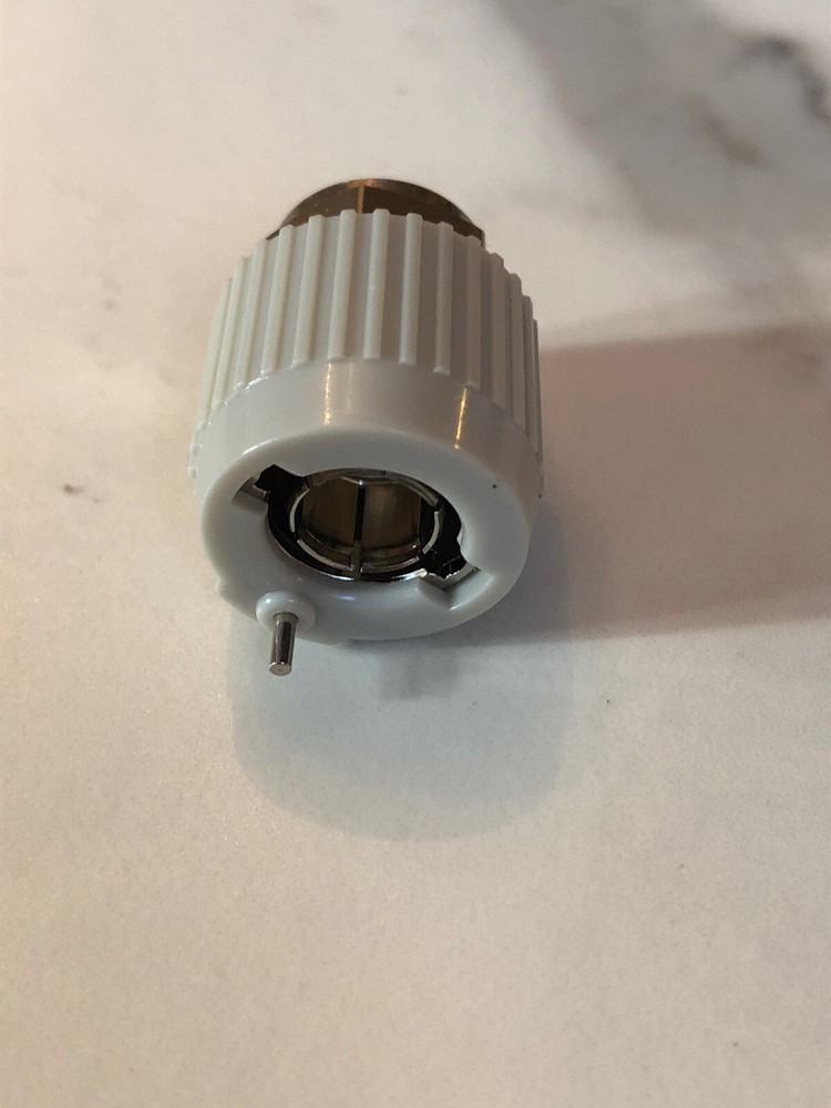 Amphenol BNC Head With Ground