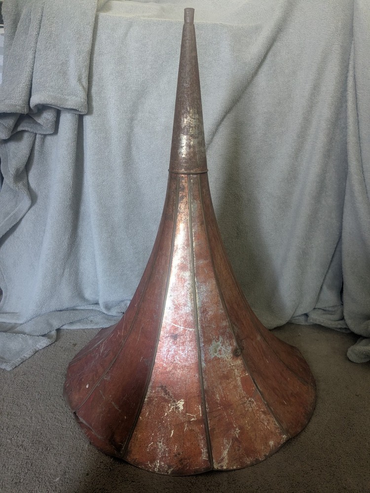 Large Vintage PHONOGRAPH HORN