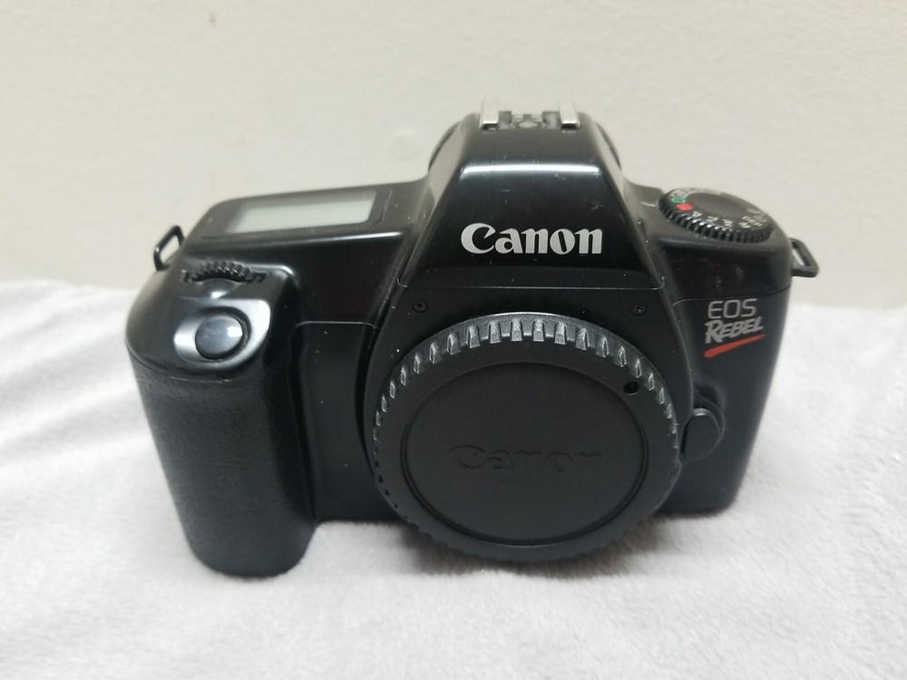 Canon EOS Rebel 35m Camera (B14)