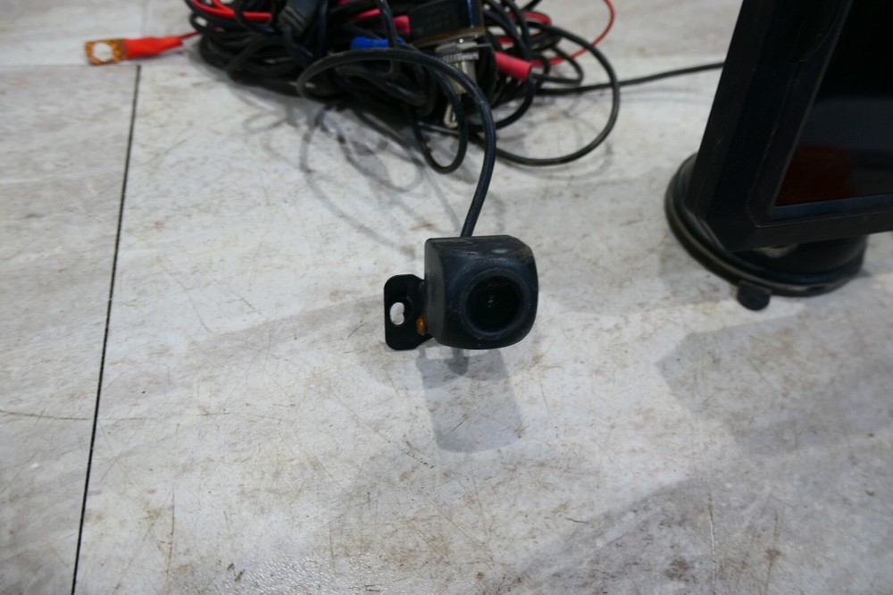 AFTERMARKET BACK UP CAMERA, DISPLAY SCREEN & BRACKET (OPS1283)