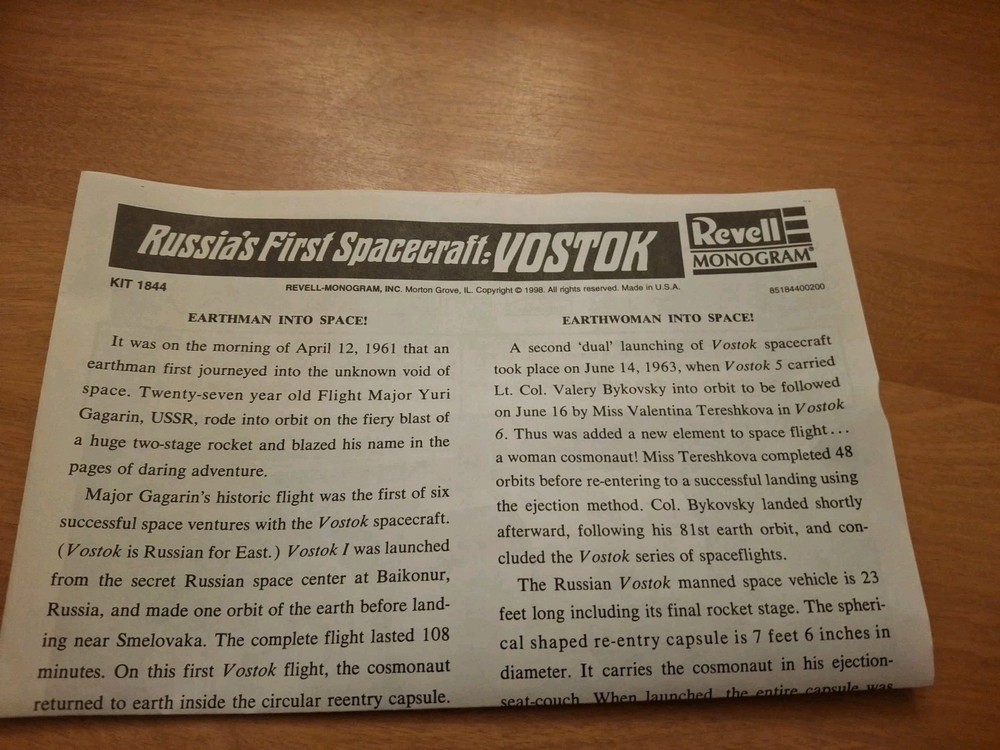 Russia First Space Ship by Revell