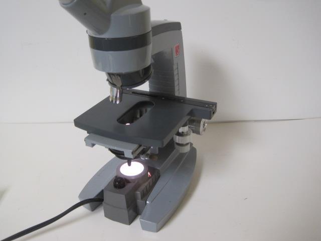 Spencer American Optical Monocular Lighted Lab Microscope w/Objectives 10x 45x